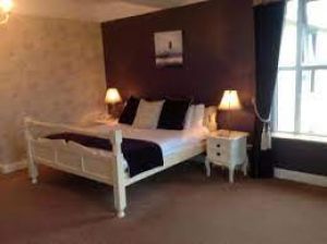 Bedrooms @  Woodlands Hotel